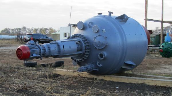 Эмалированный реактор 10м3.    Химический реактор Серн 10000 литров.